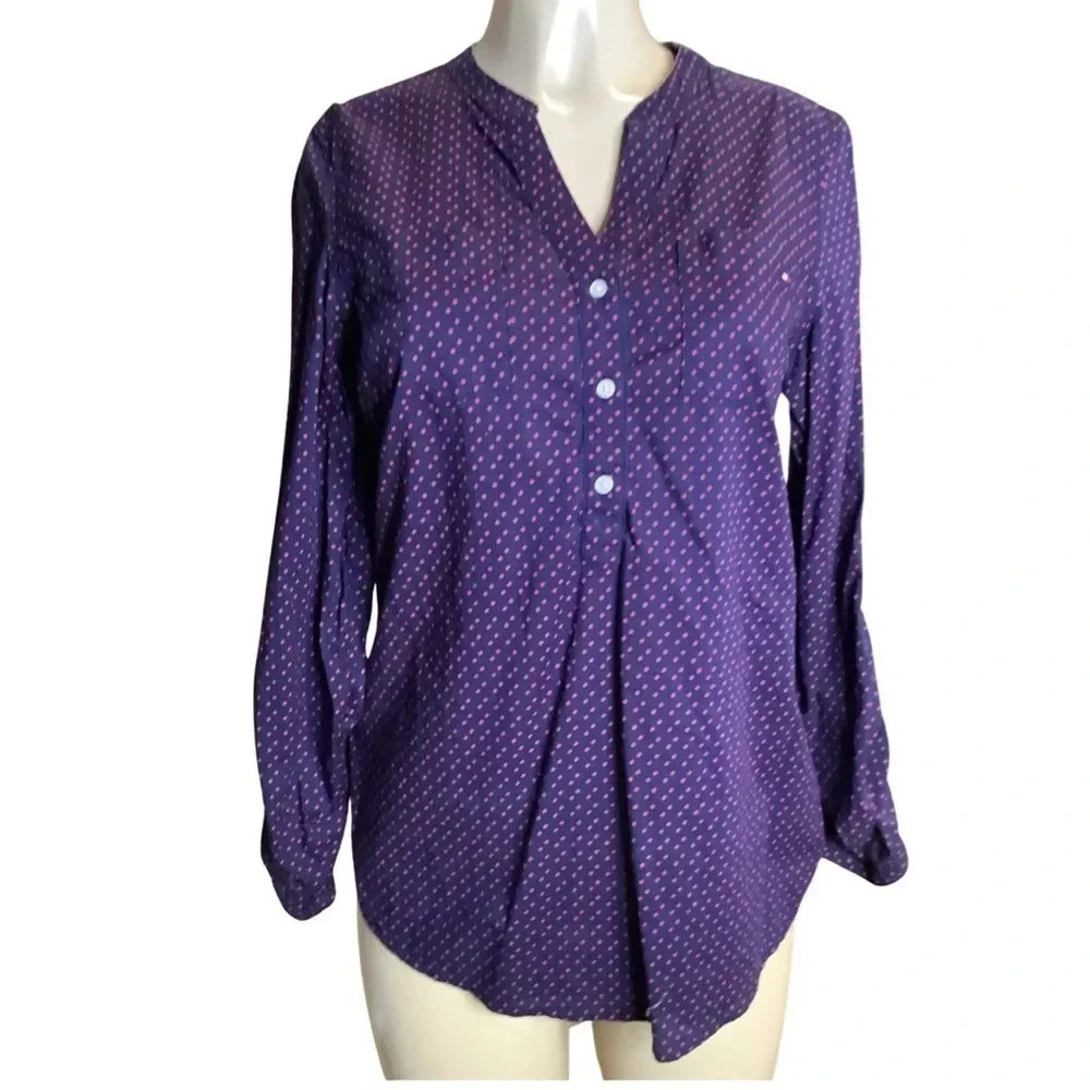 Tommy Hilfiger Polka Dot Size Medium  Top. (Preowned)
